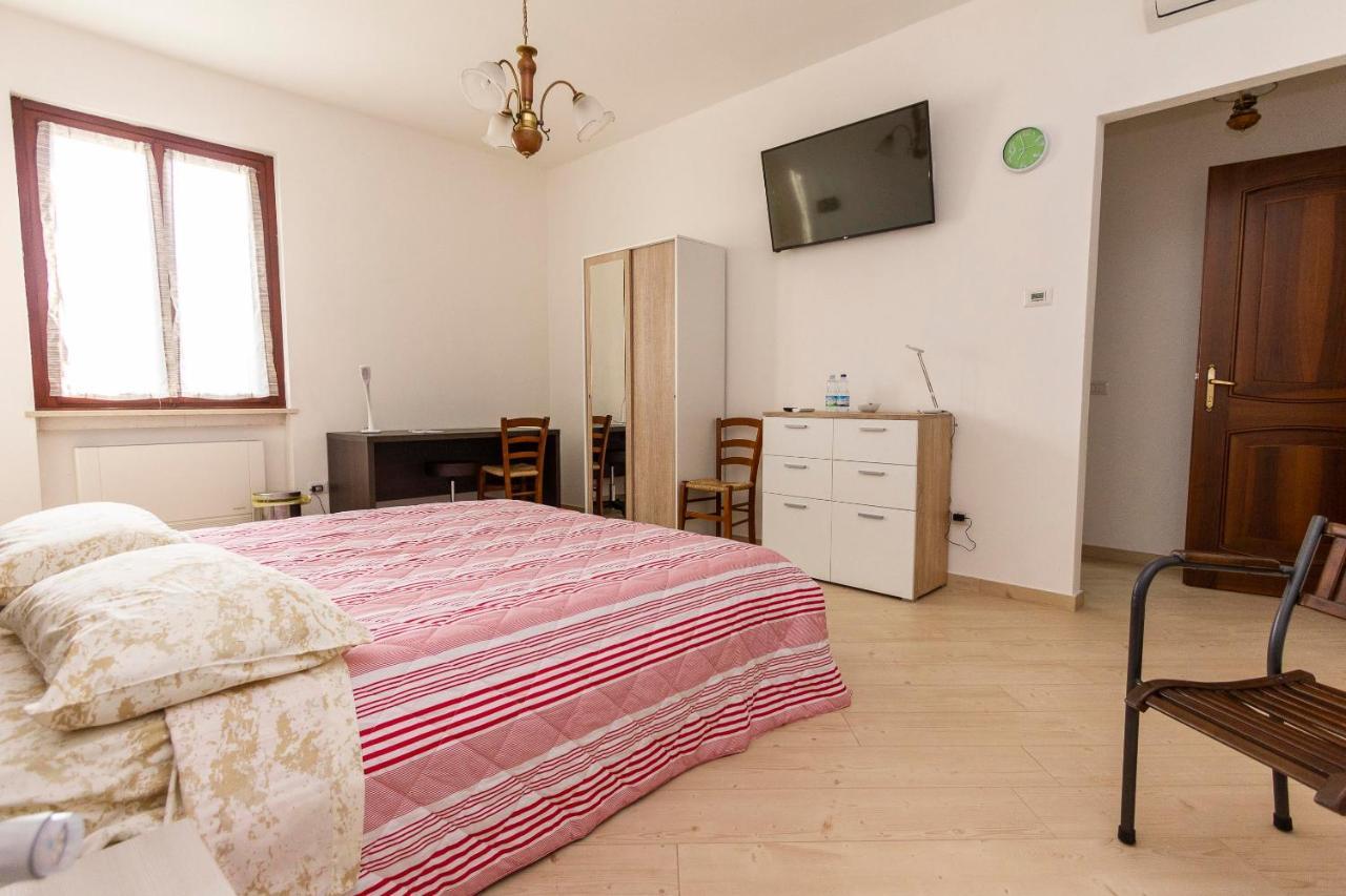La Colomba B&B Castellaro  Eksteriør billede